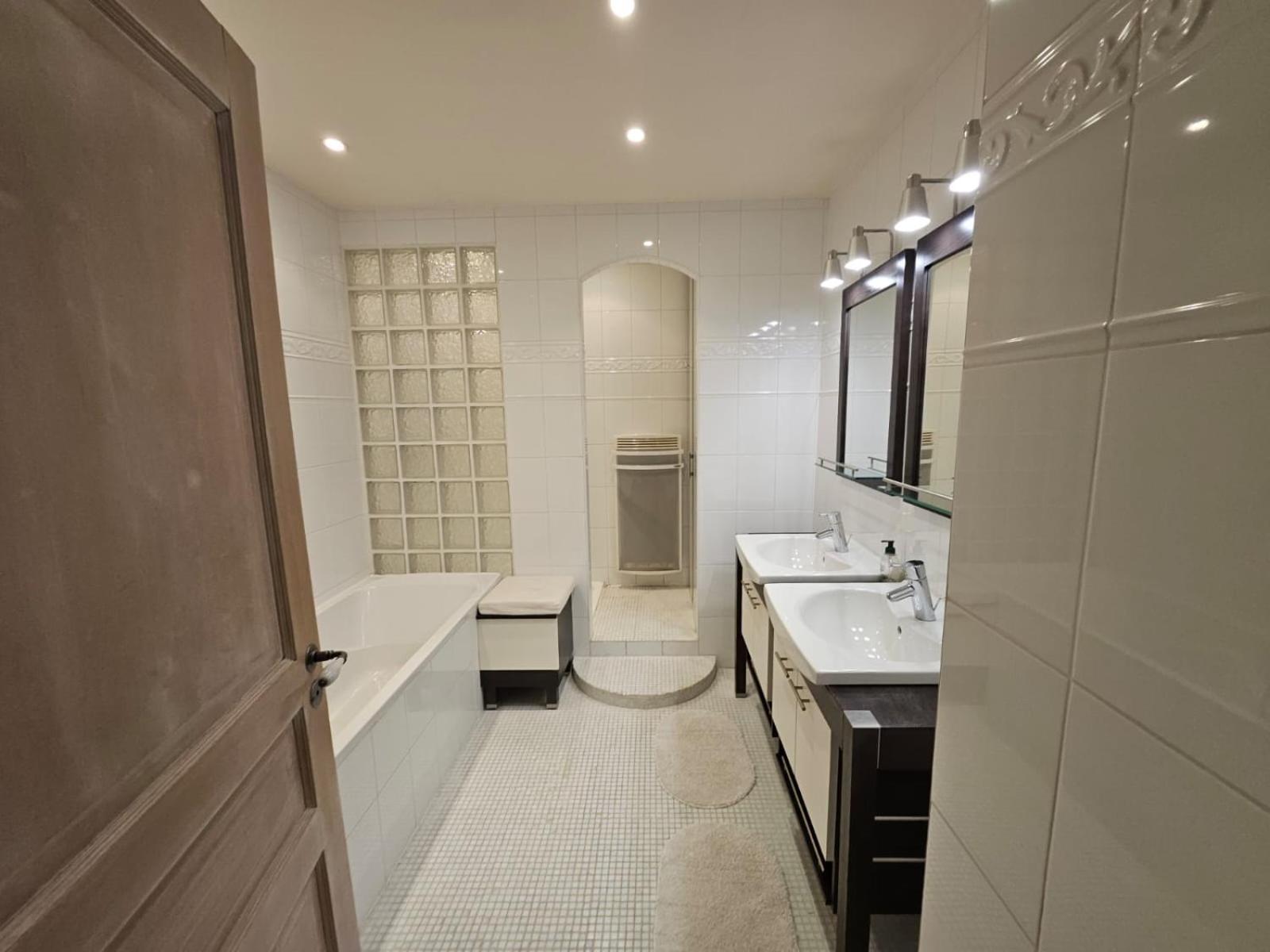 Blaise 4 Pieces Apartment Saint-Etienne-de-Tinee Luaran gambar